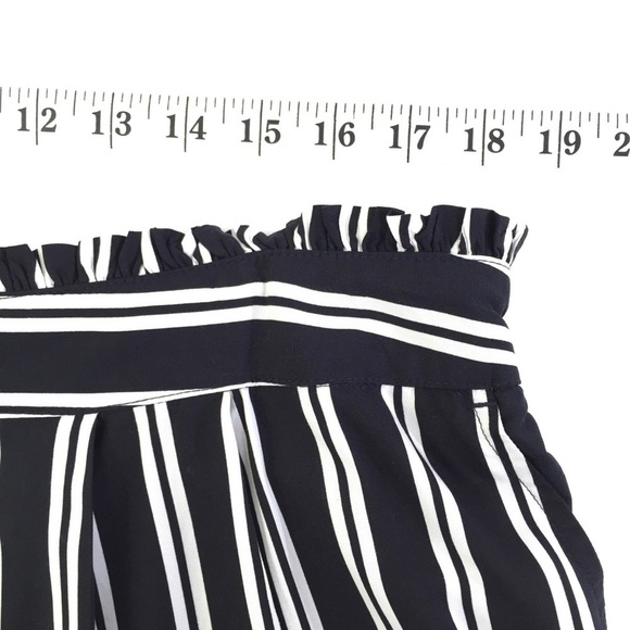 Abound Women’s Plus Paperbag Waist Shorts XXL - Picture 7 of 8